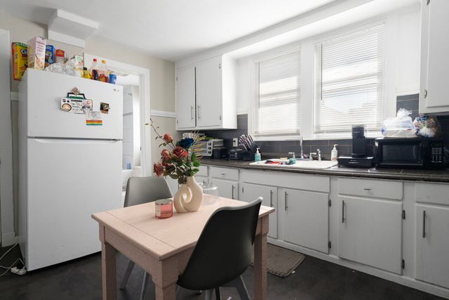 3339 S Artesian Avenue, Chicago, IL 60608