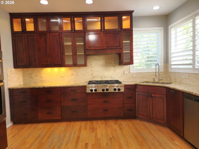 28501 Sw MEADOWS Loop, Wilsonville, OR 97070