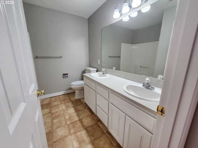 28501 Sw MEADOWS Loop, Wilsonville, OR 97070