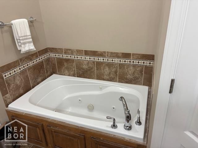 4801 Lochmoor Circle, Jonesboro, AR 72405