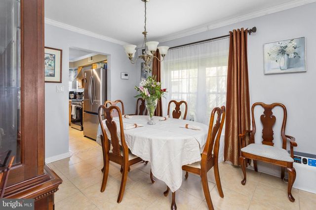 18 GERALDINE RD, East Windsor, NJ 08520