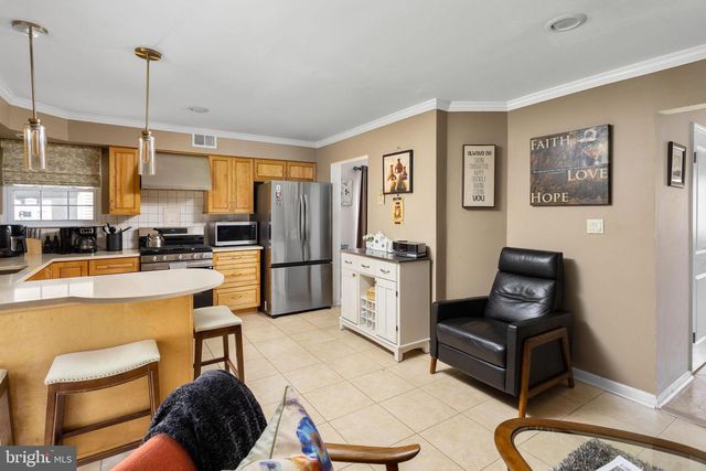 18 GERALDINE RD, East Windsor, NJ 08520