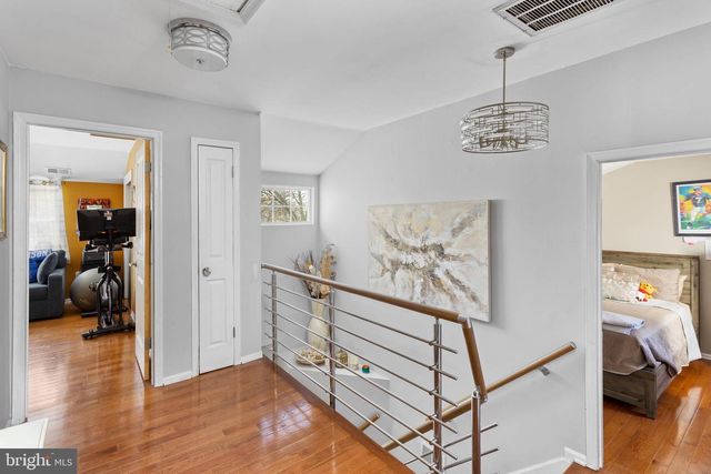 18 GERALDINE RD, East Windsor, NJ 08520