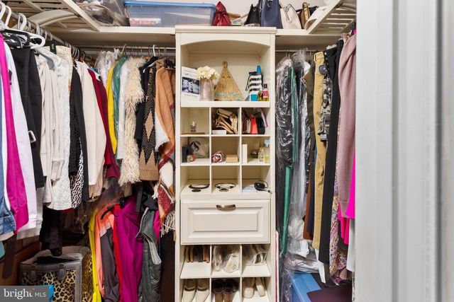 18 GERALDINE RD, East Windsor, NJ 08520