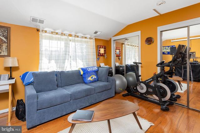 18 GERALDINE RD, East Windsor, NJ 08520