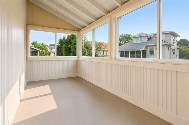 30 Crescent Rd 30, Belmont, MA 02478