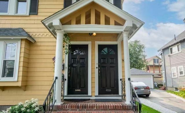 30 Crescent Rd 30, Belmont, MA 02478