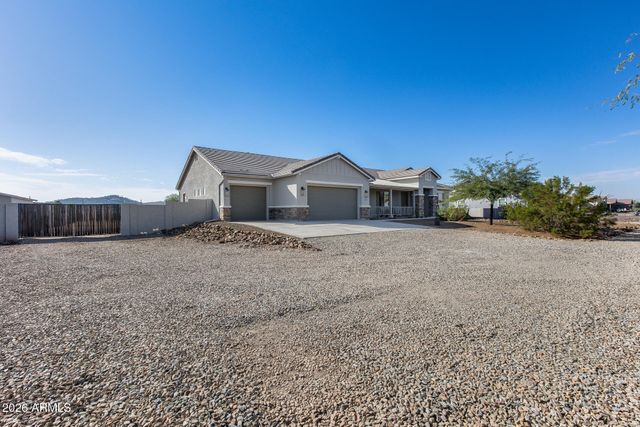 825 E PERDIDO Way, Phoenix, AZ 85086