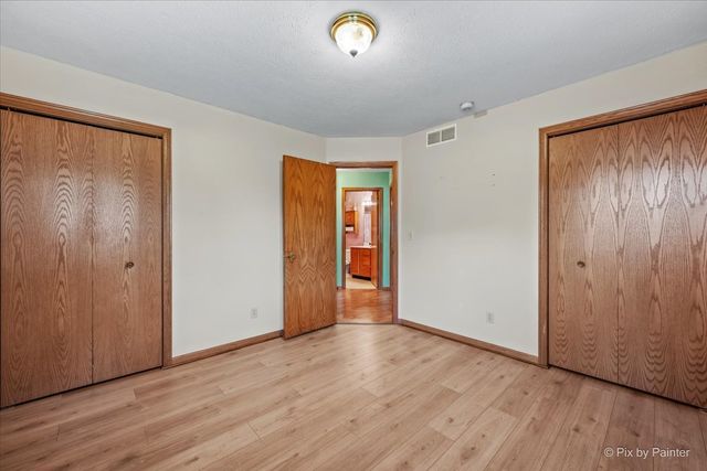811 Arnold Avenue, Rockford, IL 61108