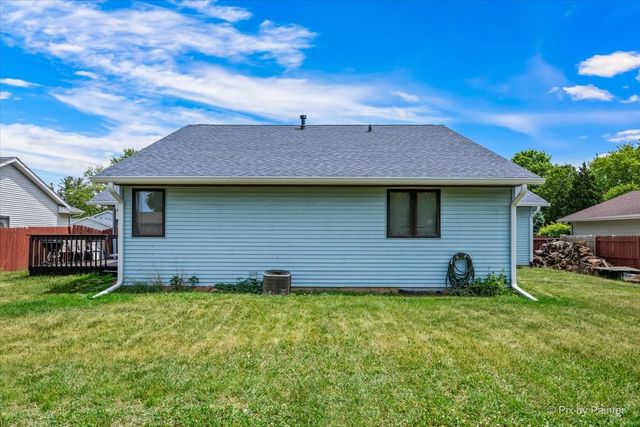811 Arnold Avenue, Rockford, IL 61108