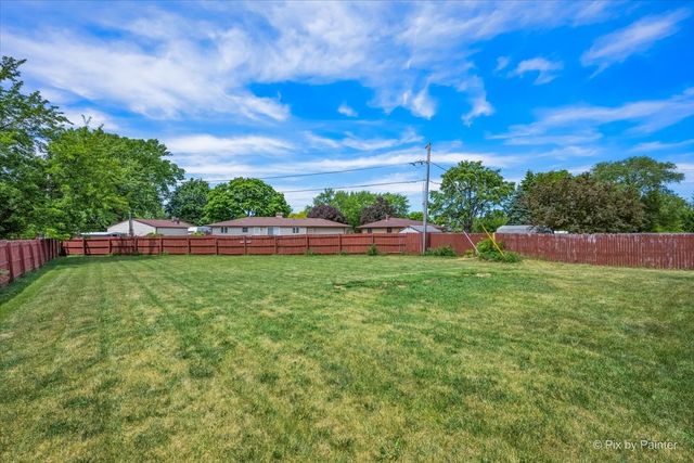 811 Arnold Avenue, Rockford, IL 61108
