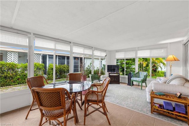 506 Blossom CT, North Fort Myers, FL 33917
