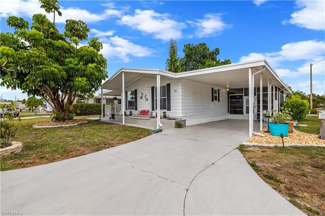 506 Blossom CT, North Fort Myers, FL 33917