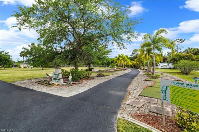 506 Blossom CT, North Fort Myers, FL 33917
