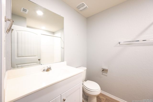 556 Chaco Loop, Seguin, TX 78155