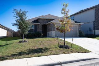 556 Chaco Loop, Seguin, TX 78155