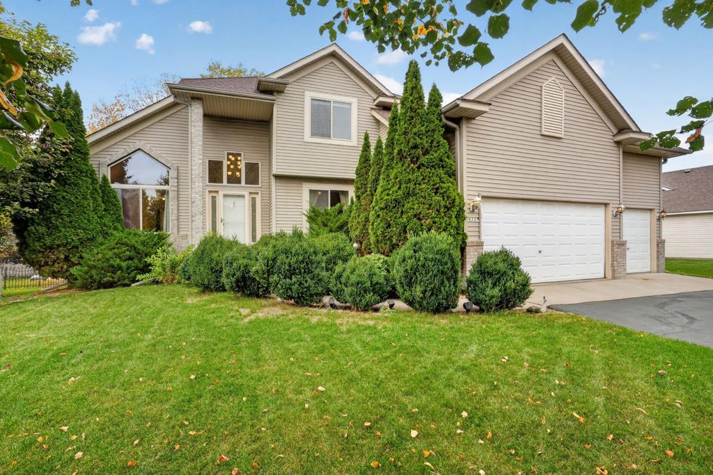 9337 Austrian Pine Avenue N, Brooklyn Park, MN 55443 — exterior