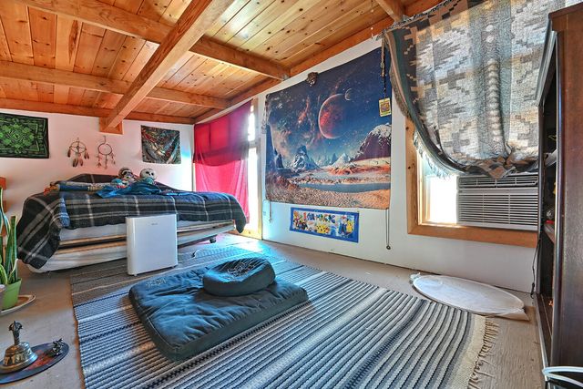 6195 Thompson Creek Road, Applegate, OR 97530