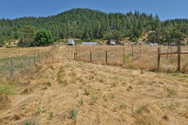 6195 Thompson Creek Road, Applegate, OR 97530