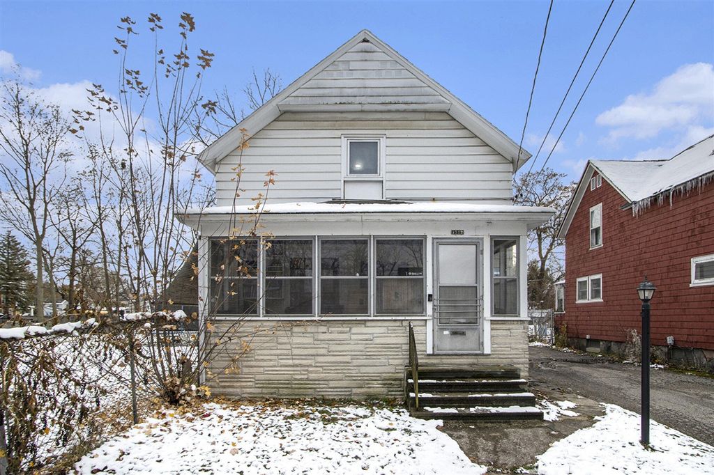 1312 Wells Place, Kalamazoo, MI 49001