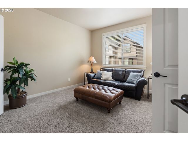 11302 Sw HALLMARK Ter, Tigard, OR 97223