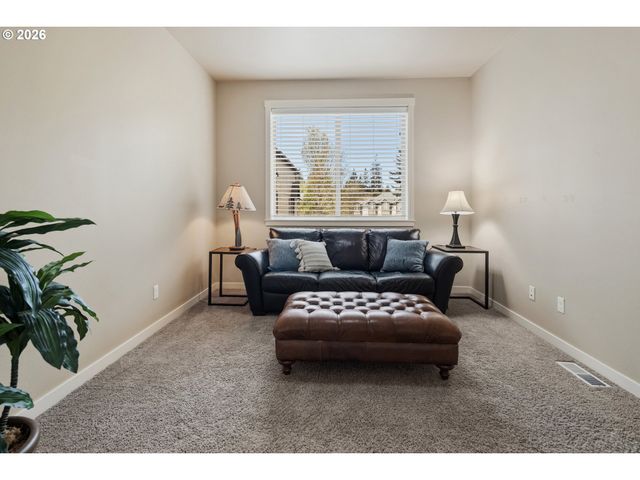 11302 Sw HALLMARK Ter, Tigard, OR 97223