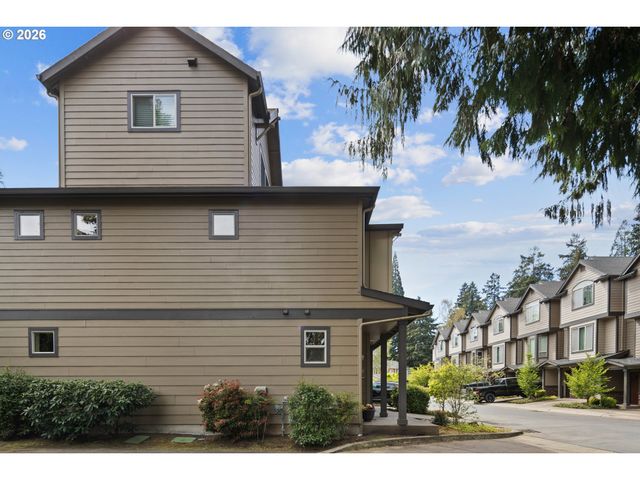 11302 Sw HALLMARK Ter, Tigard, OR 97223