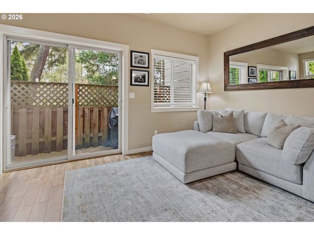 11302 Sw HALLMARK Ter, Tigard, OR 97223