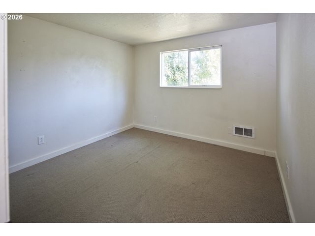 3907 Se SALMON St, Portland, OR 97214