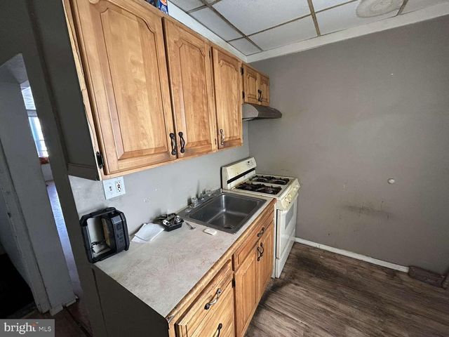 2513 S FAIRHILL ST, Philadelphia, PA 19148