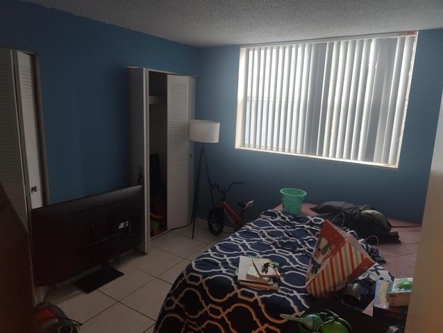 500 EXECUTIVE CENTER Drive 2A, West Palm Beach, FL 33401
