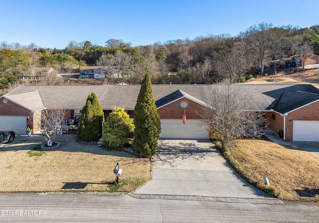 912 Muirfield Drive, Maryville, TN 37801