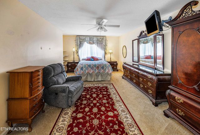 912 Muirfield Drive, Maryville, TN 37801