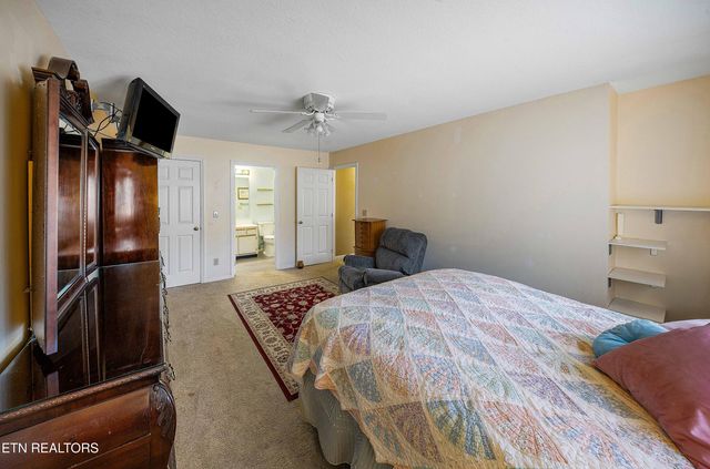 912 Muirfield Drive, Maryville, TN 37801