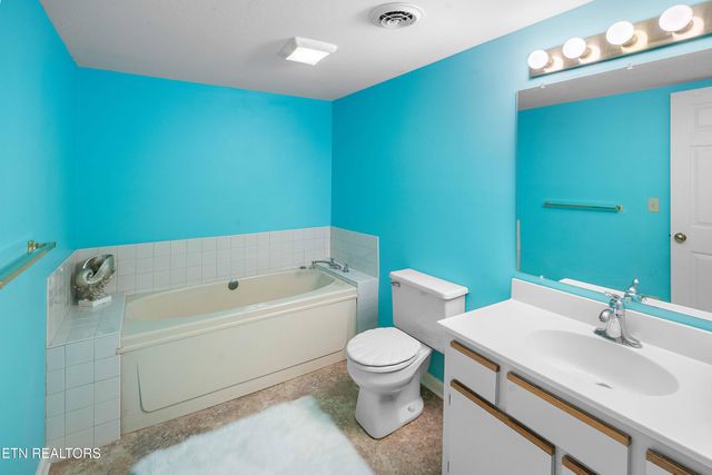 912 Muirfield Drive, Maryville, TN 37801