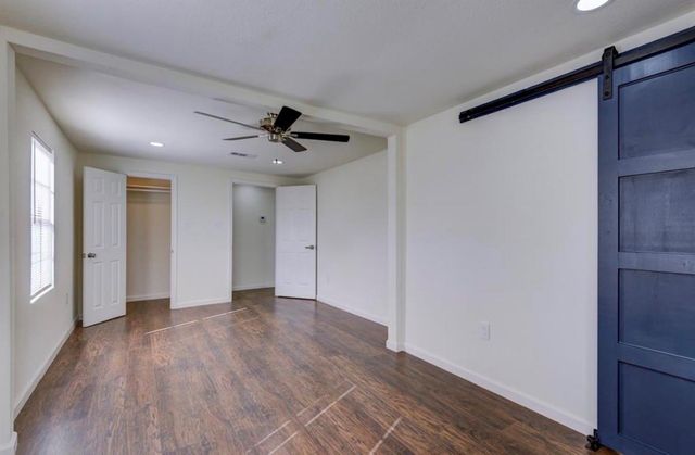 804 Carnegie Street, Baytown, TX 77520