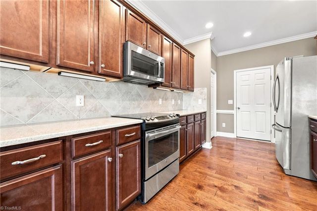 241 Collingswood Drive, Winston-salem, NC 27127