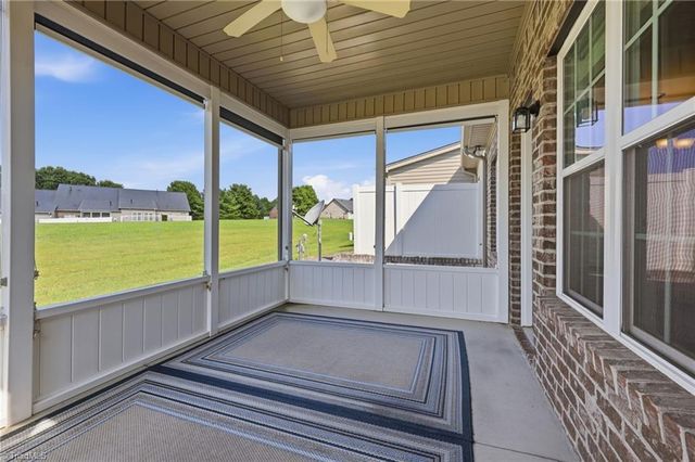 241 Collingswood Drive, Winston-salem, NC 27127