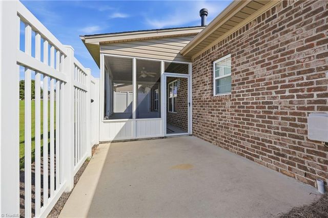 241 Collingswood Drive, Winston-salem, NC 27127