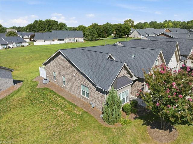 241 Collingswood Drive, Winston-salem, NC 27127