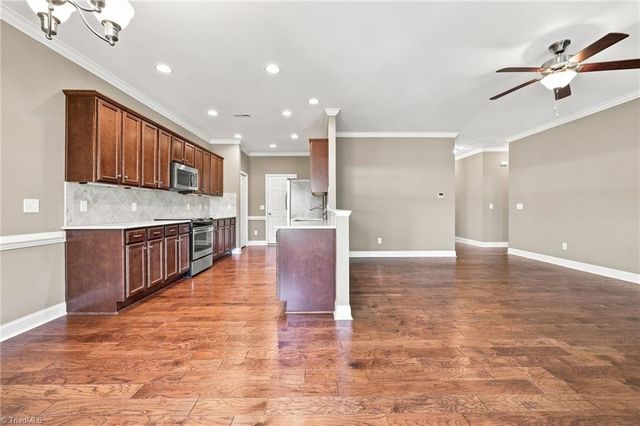 241 Collingswood Drive, Winston-salem, NC 27127