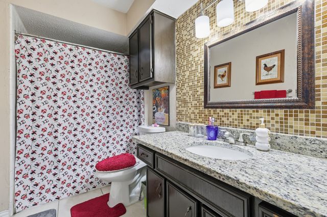 1519 Rocky Point Drive, Lewisville, TX 75077