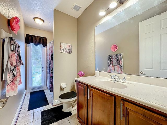 3719 EAGLE ISLE CIRCLE, Kissimmee, FL 34746