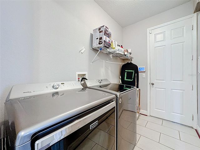 3719 EAGLE ISLE CIRCLE, Kissimmee, FL 34746