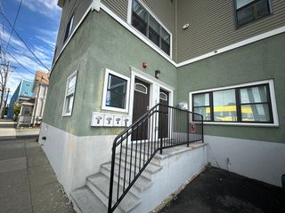 426 Boston St, Lynn, MA 01905