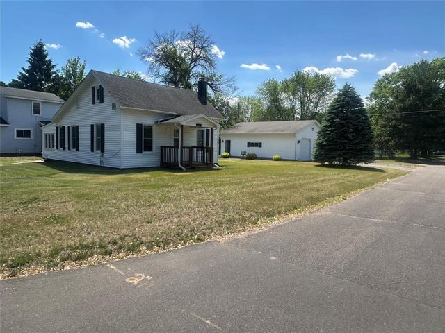 301 Cliff Street, Chippewa Falls, WI 54729