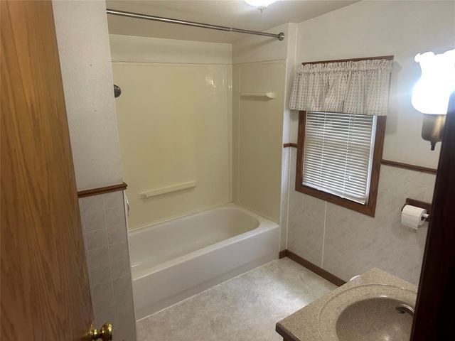 301 Cliff Street, Chippewa Falls, WI 54729