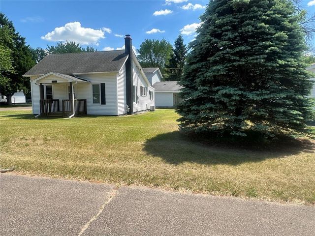 301 Cliff Street, Chippewa Falls, WI 54729