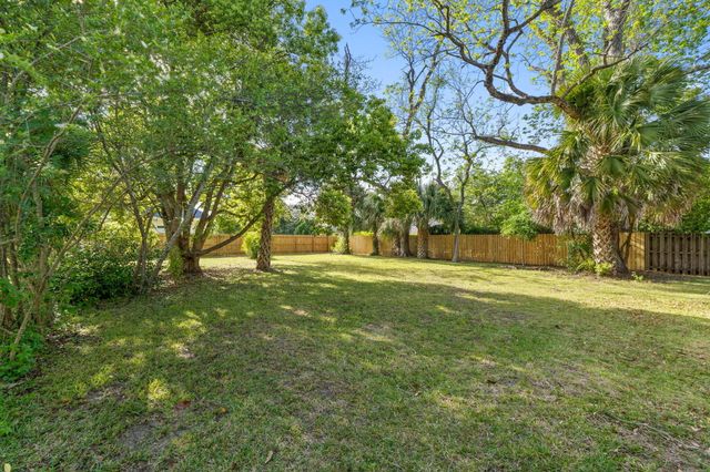2603 N 16th Avenue, Pensacola, FL 32503