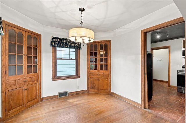 427 E Van Norman AVENUE, Milwaukee, WI 53207